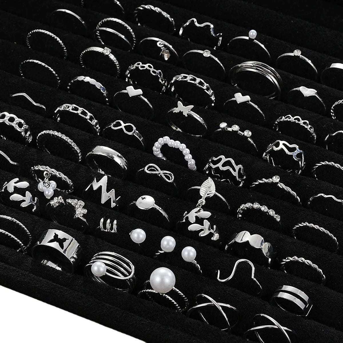 Women’s Pearl Heart Ring